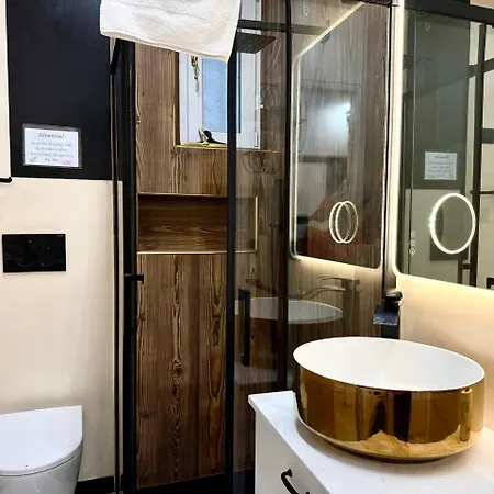 Апартаменты Change S House, Few Stops From St Peter S Рим
