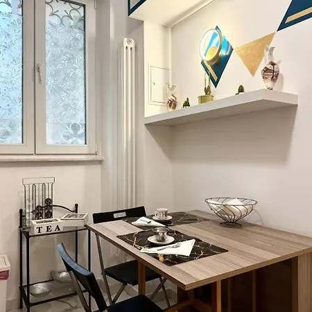 Change S House, Few Stops From St Peter S Apartament